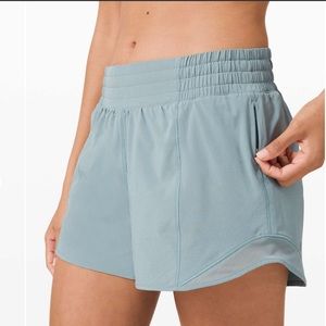 Lululemon Hotty Hot Short ll High Rise 4” Blue Cast